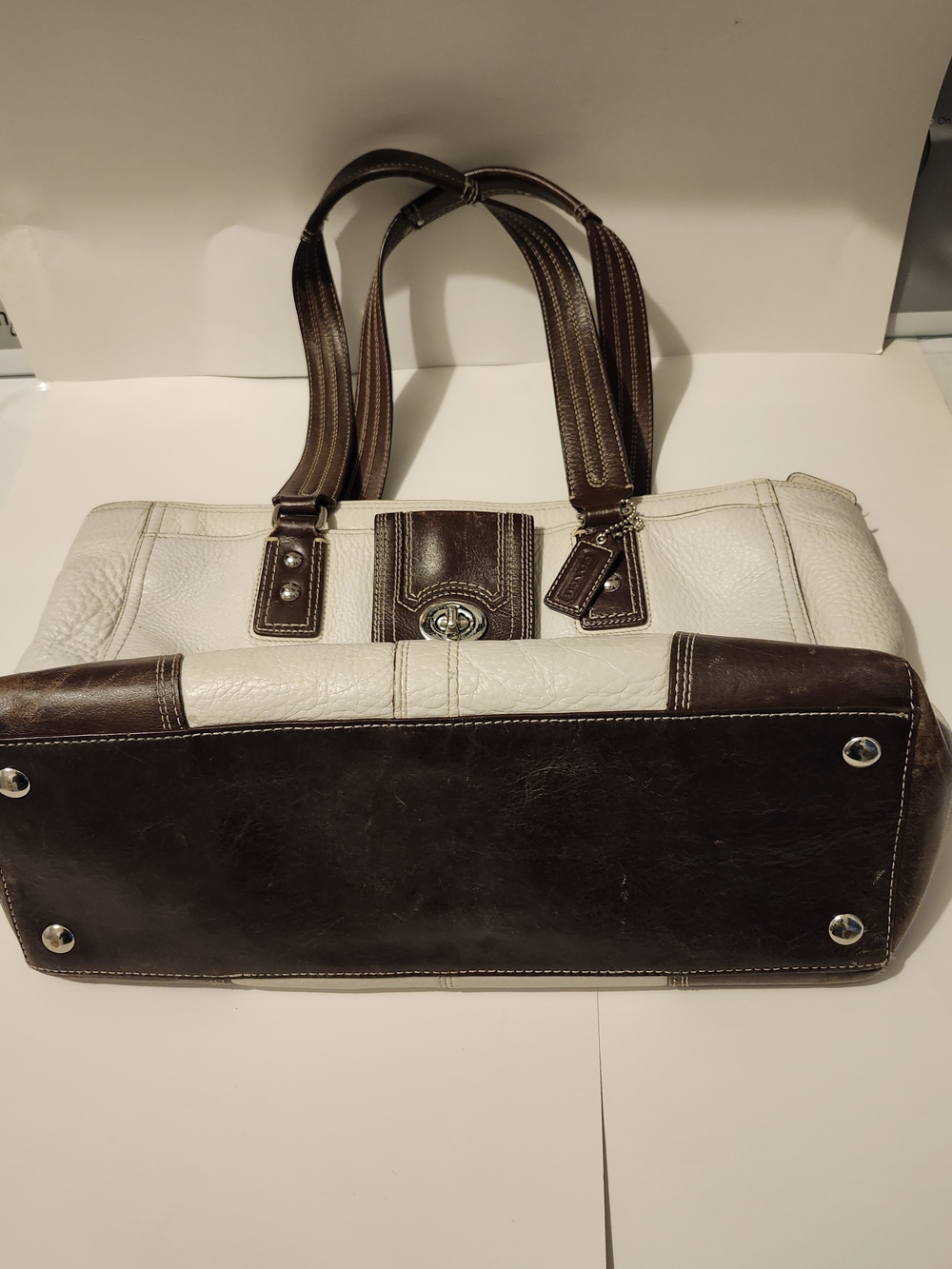 Coach Two-Tone White and Brown Leather Shoulder Tote - Picture 2 of 4